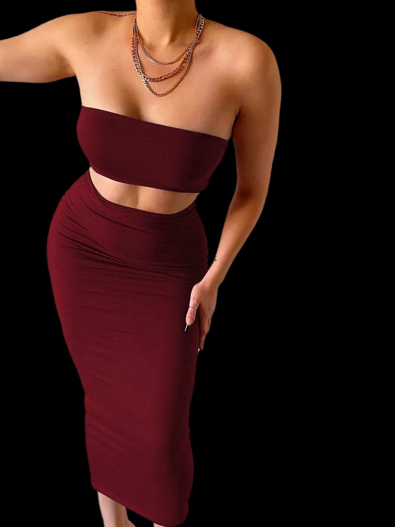 Completo da donna  elegante 2 pezzi: top corto senza spalline, gonna lunga, abbigliamento casual estivo 2025